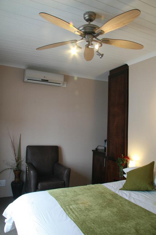 Queen Manor Boutique Guest House Graaff-Reinet 객실 사진